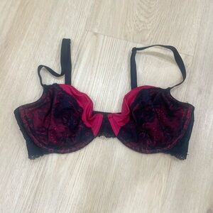 Gilligan & O'Malley red with black lace unlined balconette Beac Size 36D